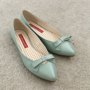 BAIT mint green flats